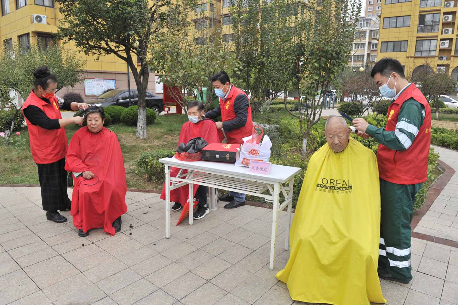 918搏天堂团委工作证明照片-3.jpg 918搏天堂团委工作证明照片-3.jpg